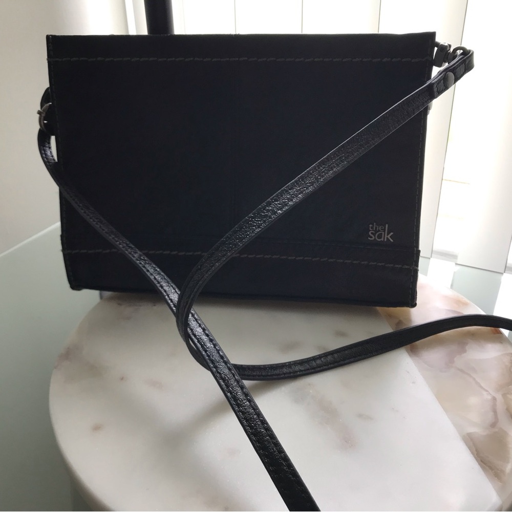 NWOT THE SAK BLACK LEATHER CONVERTIBLE CLUTCH & CROSSBODY